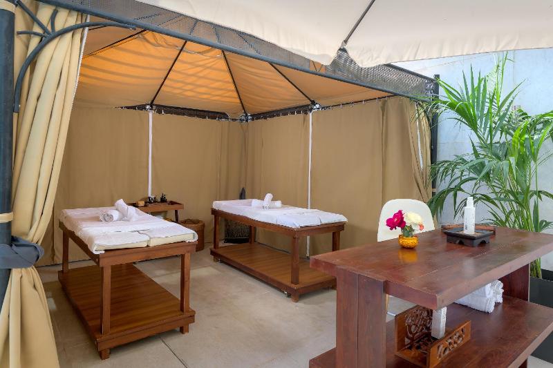 Oceanis Beach Hotel - image 10