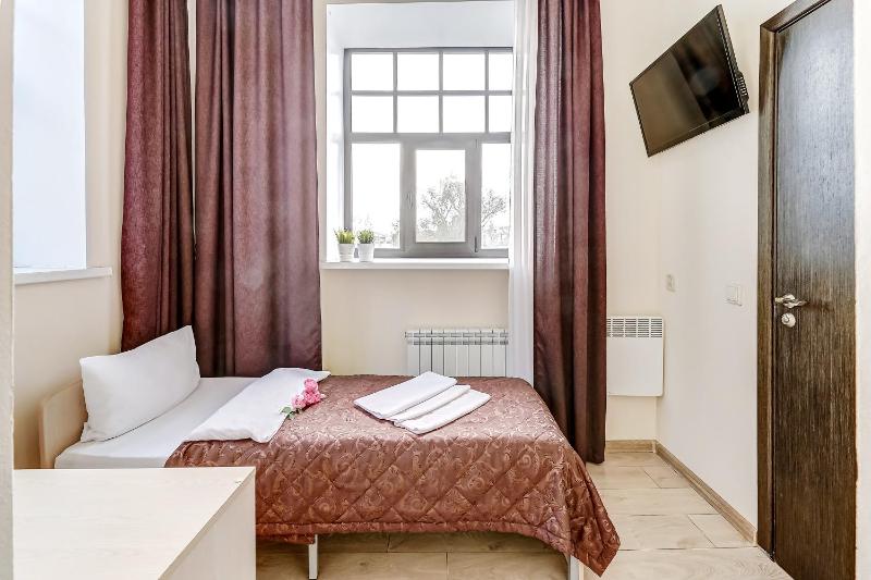 Standard Single Room image 2
