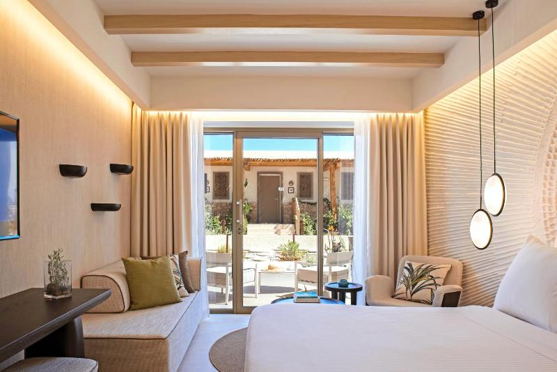 Superior Double Room with Garden View image 1