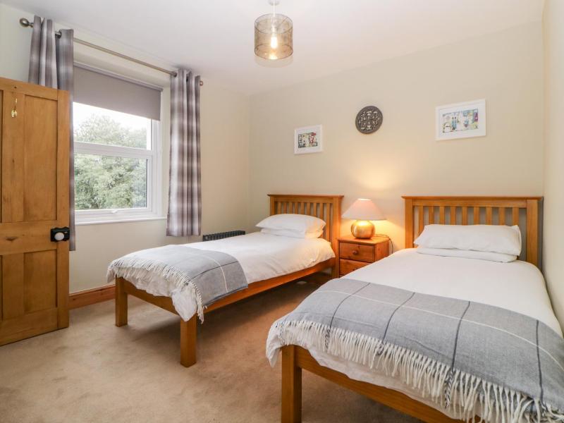Holcombe House - image 24