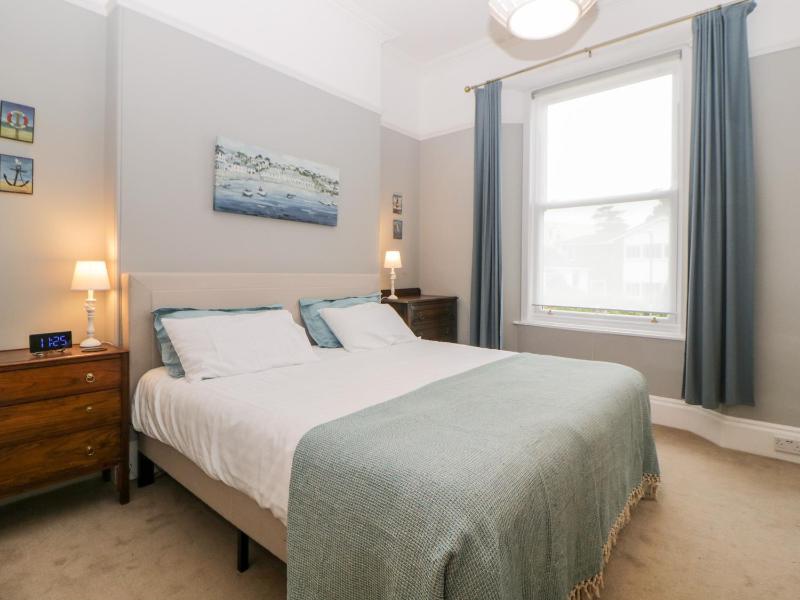 Holcombe House - image 38