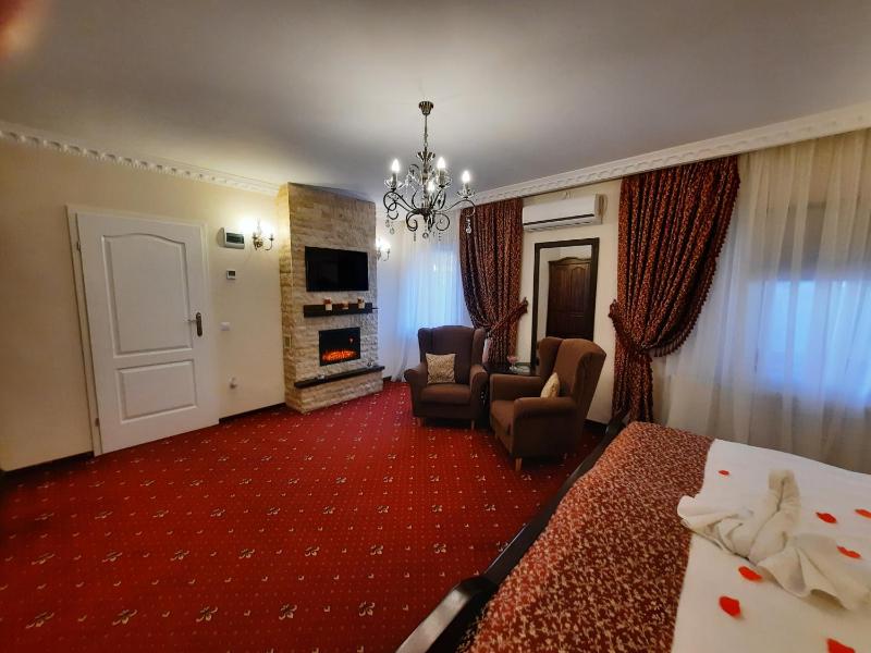 Select House - image 34