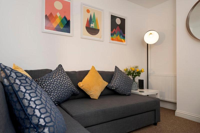 Three-Bedroom House image 2