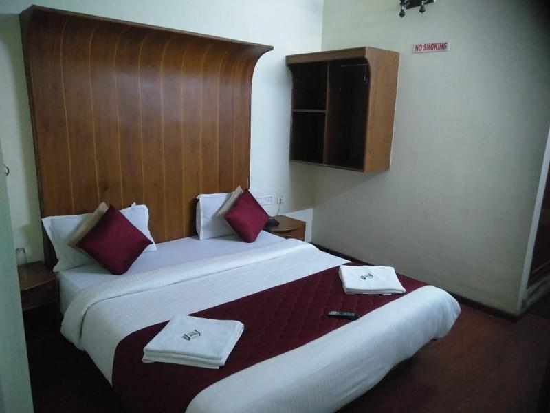 Red Star Holidays - image 4