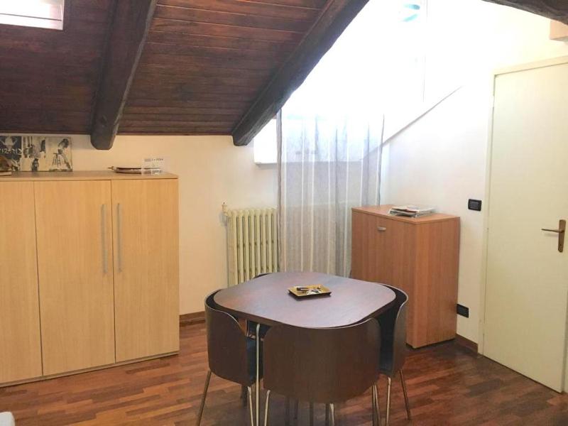 Studio Apartment image 4