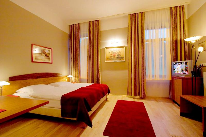 Comfort Double Room image 2