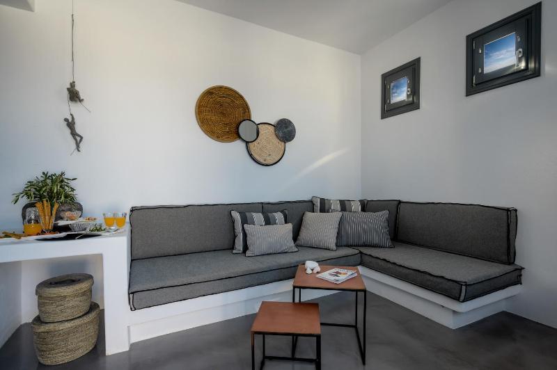 Santolia Art Suites - image 12
