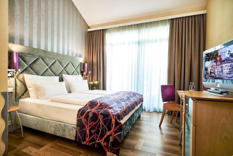 Superior Double Room image 4
