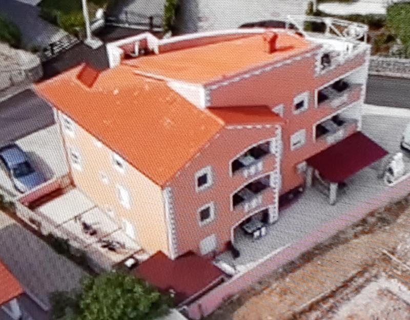 Apartment with Sea View image 2