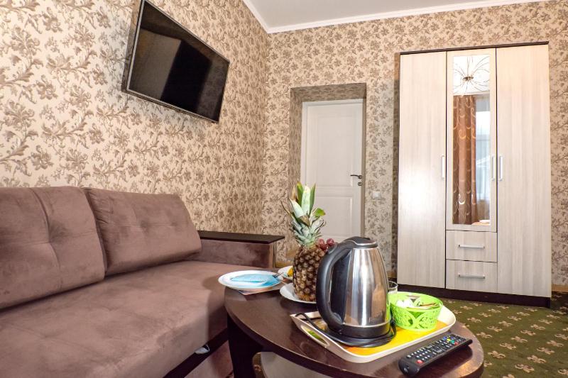 One-Bedroom Suite image 1