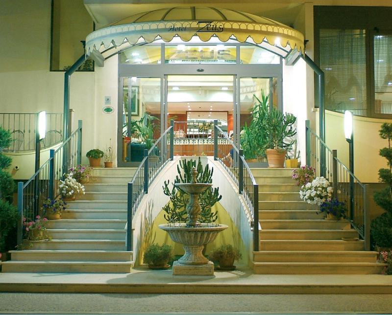 Hotel Zeus - image 36