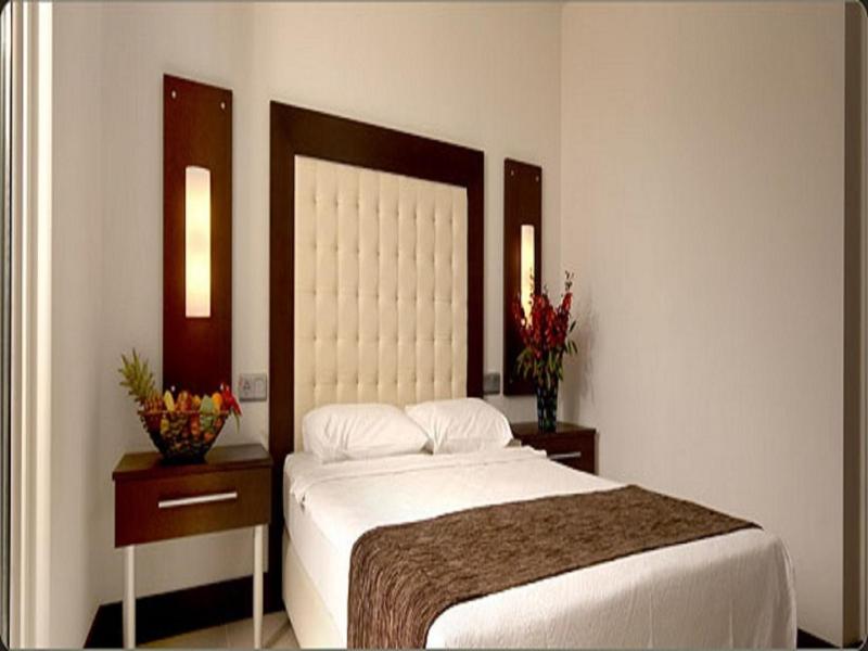 Two Connecting Double Rooms image 3