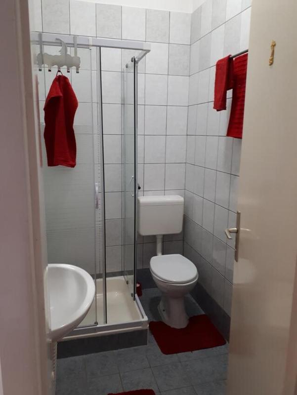 One-Bedroom Apartment with Terrace image 3