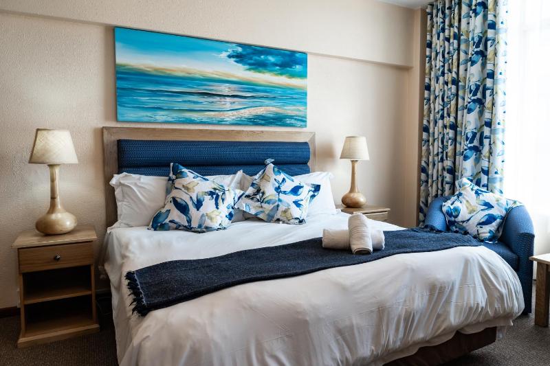 Self-catering Apartment with Sea View