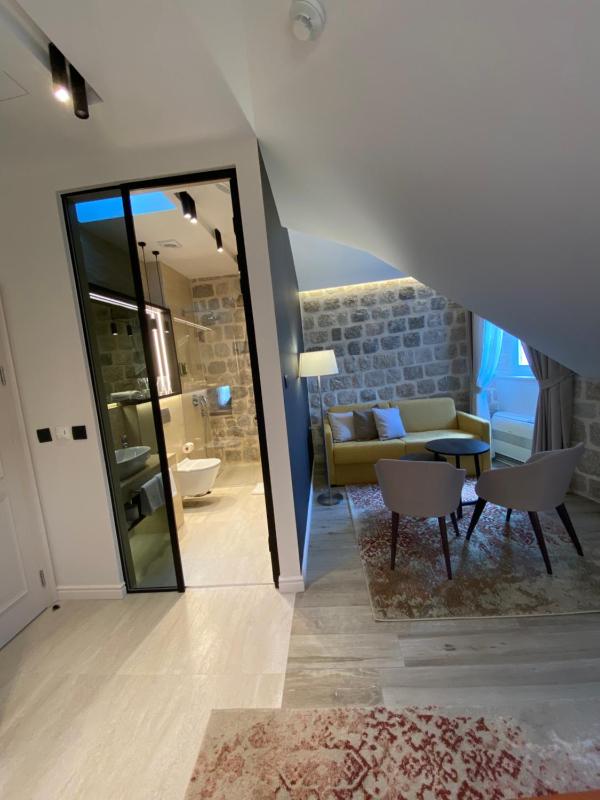Superior Double Room image 3