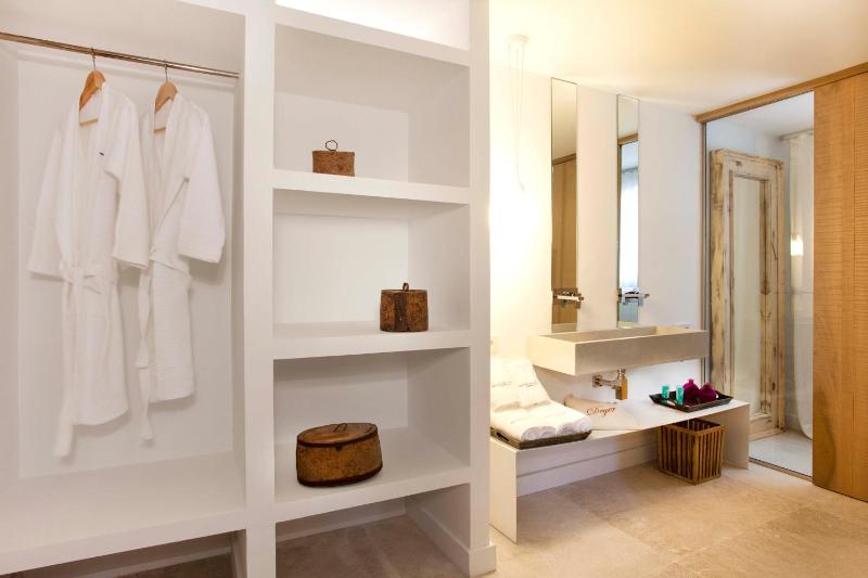Suite image 3