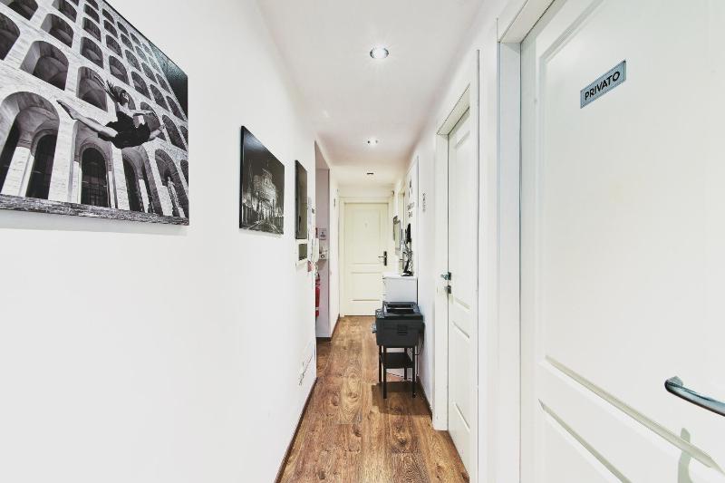 Deluxe Double or Twin Room - Separate Building image 3