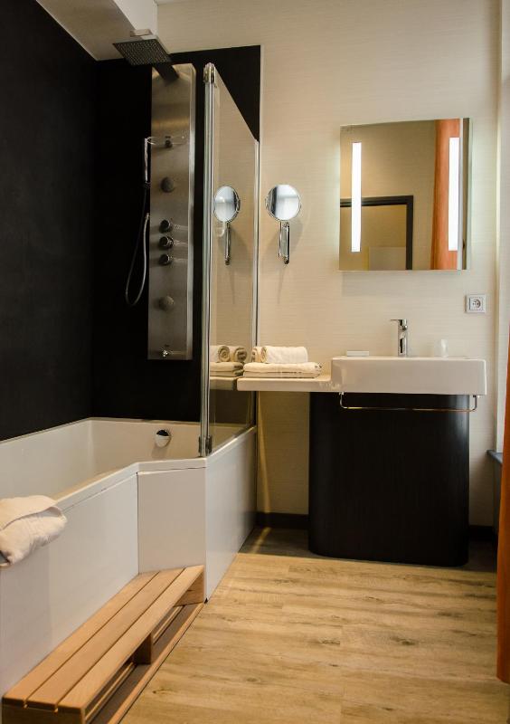 Executive Double Room image 4