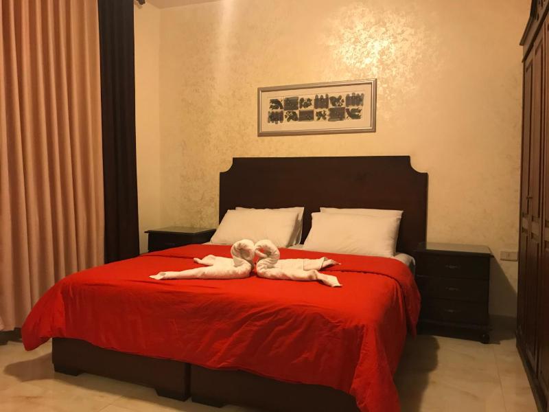 Suzan Hotel Apartments - image 2