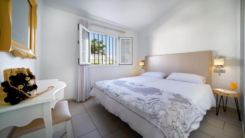 Bungalow Suite image 4