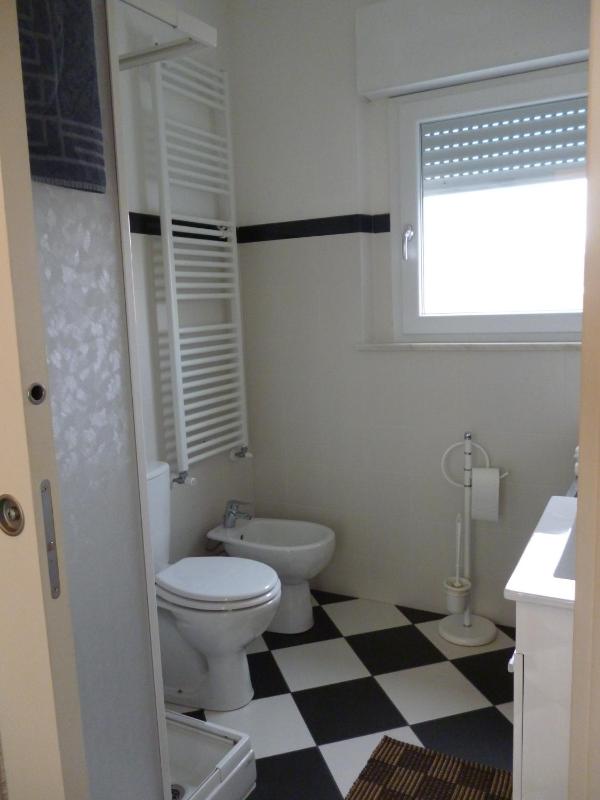 Double or Twin Room with Shared Bathroom image 3
