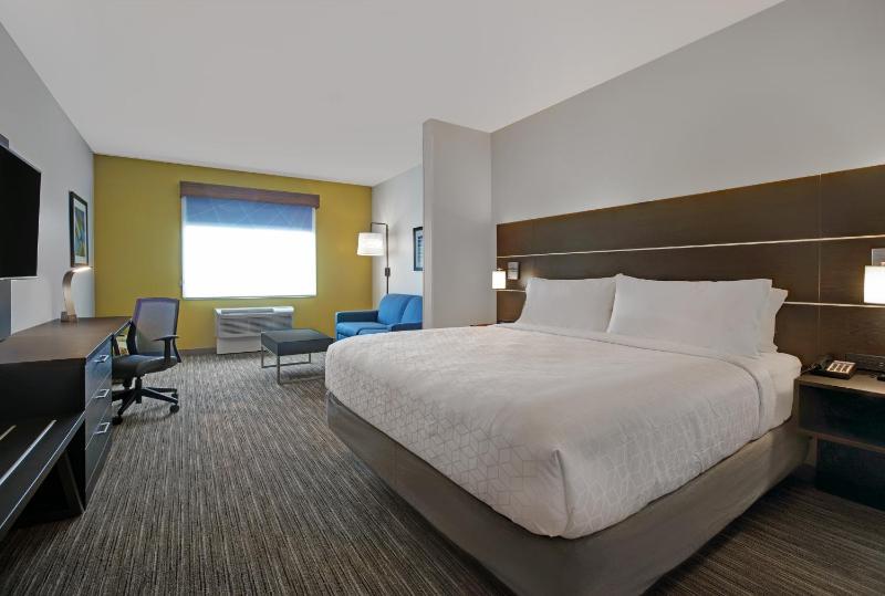 Standard Room image 3