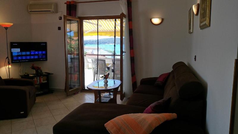 Two-Bedroom Apartment with Terrace and Sea View image 3