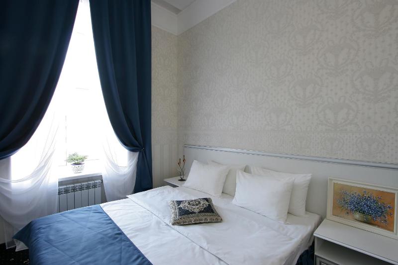 Two-Bedroom Suite image 4