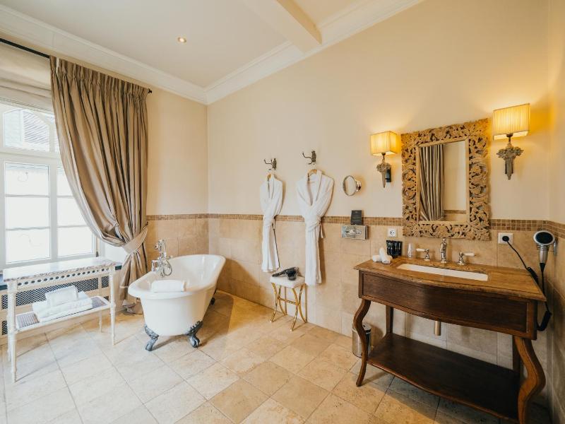 Suite image 3