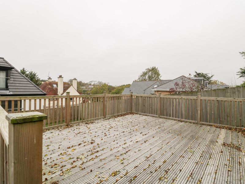 Flat 2 38 Preston Road - image 7