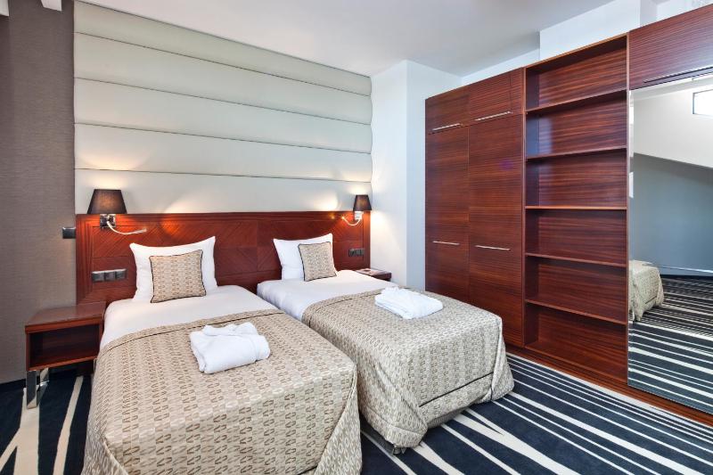 Executive Apartment image 4