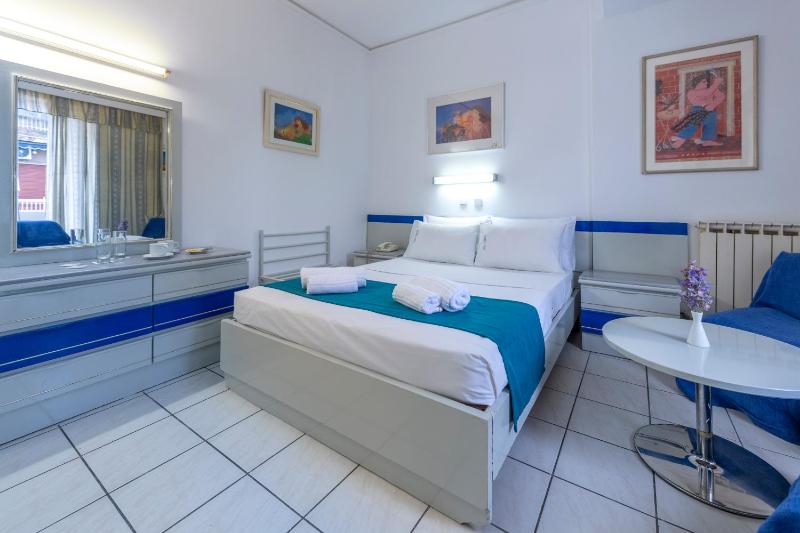 ROY Hotel - image 2