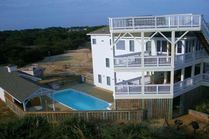 Six Bedroom house image 3
