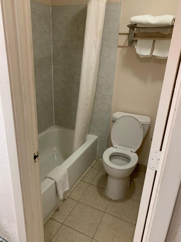 Standard Double Room image 2