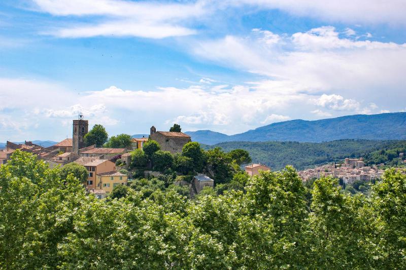 Apartment (6 Adults) image 2