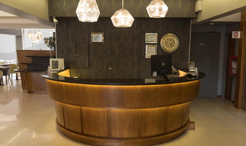 Urbana Class Hotel - image 9