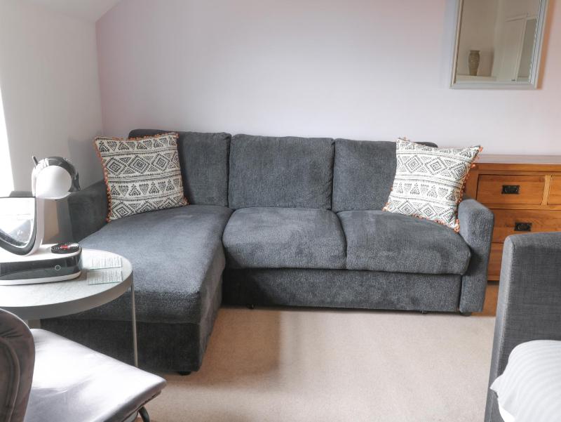 Hook's House - image 5