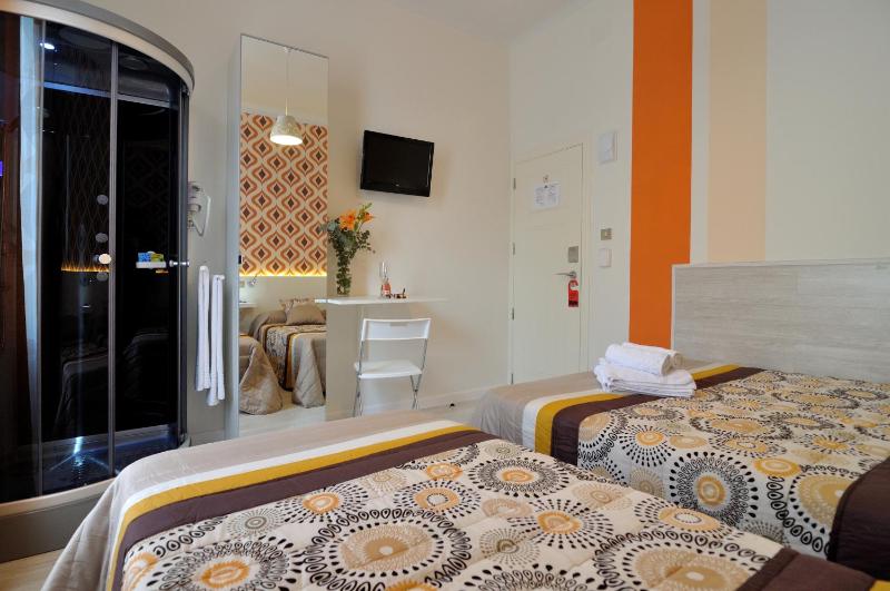 Double Room with Shower image 1
