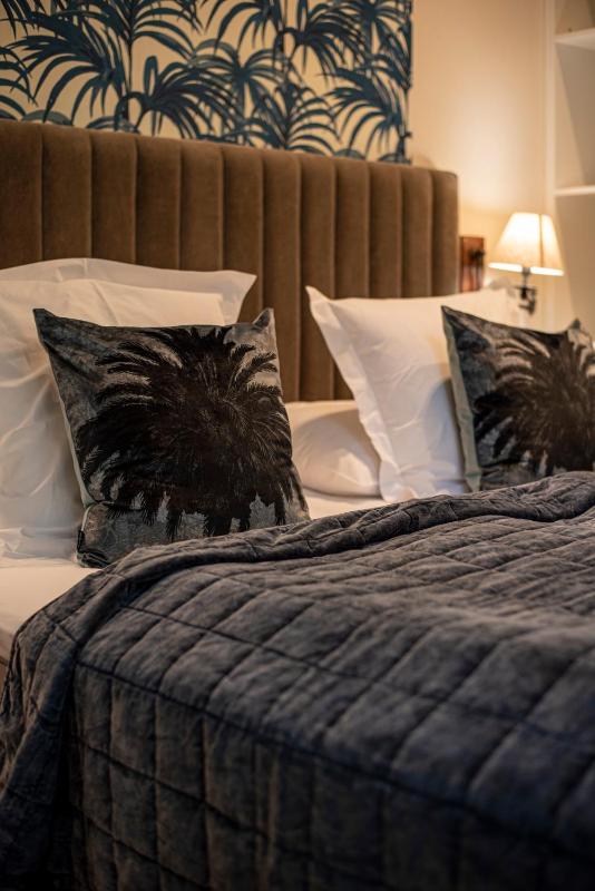 Standard Suite image 4