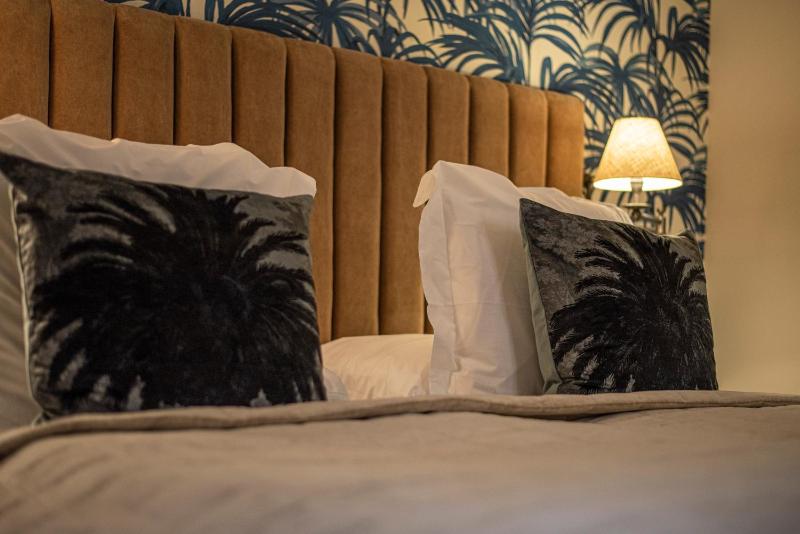 Premium Deluxe Suite image 3