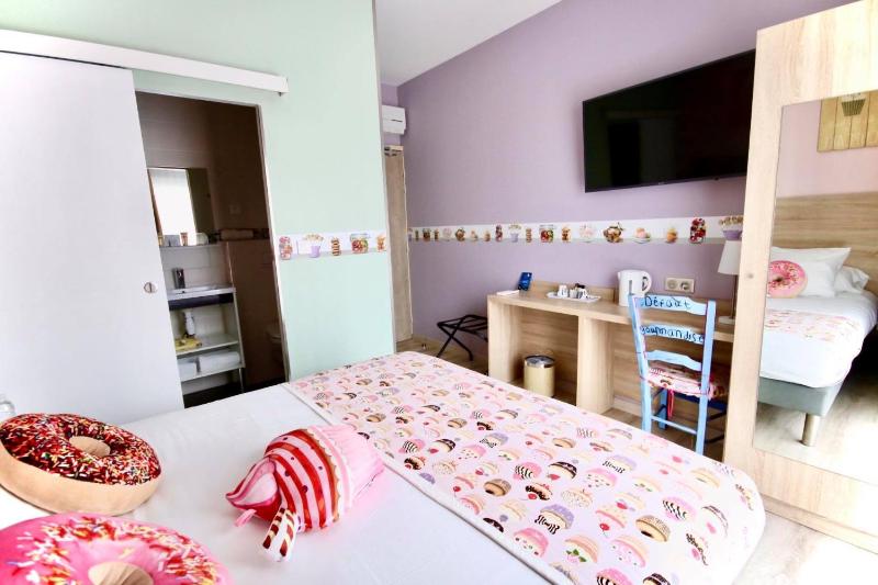 Double Room with Terrace image 1