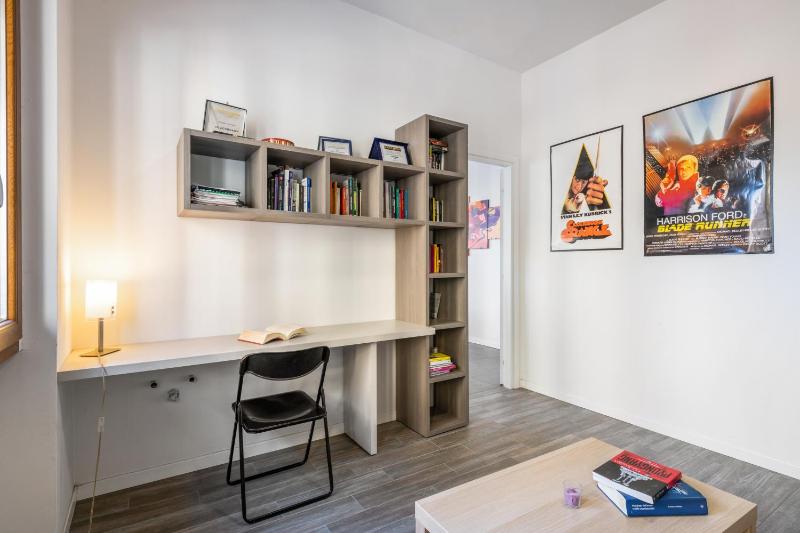 One-Bedroom Apartment image 3