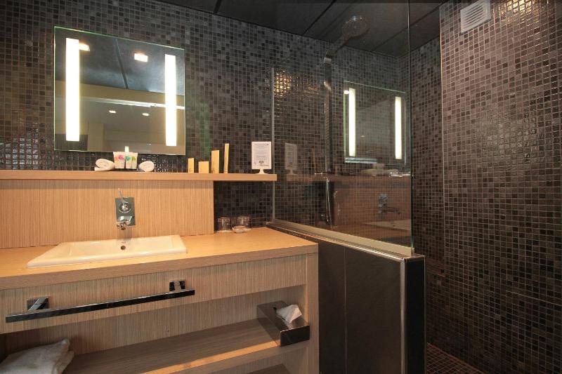 Junior Suite with Terrace image 3