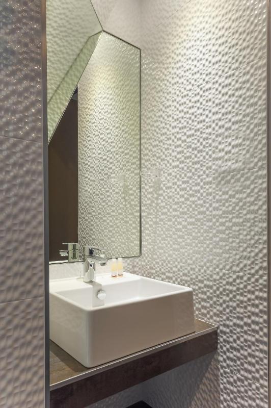 Deluxe Quadruple Room image 2