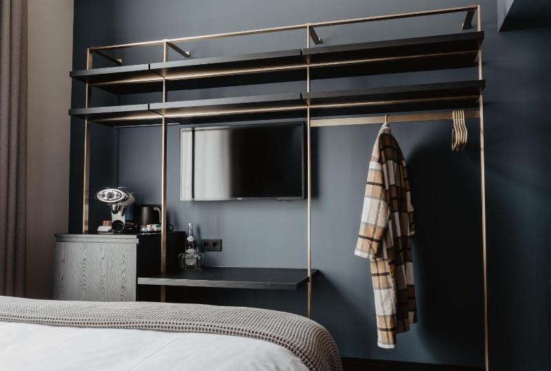Standard Double Room image 4