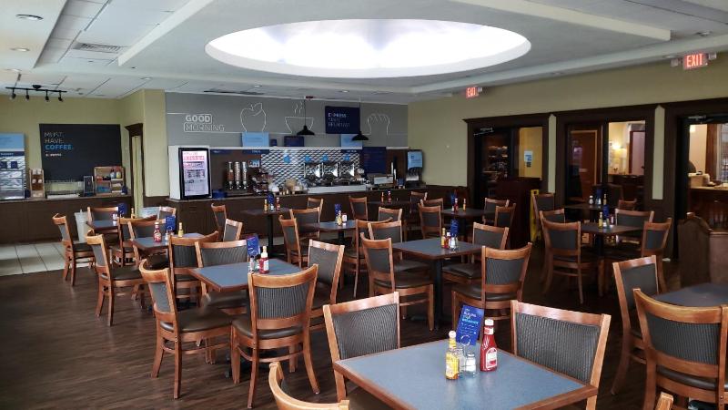 Holiday Inn Express & Suites Galveston West-Seawall by IHG - image 6