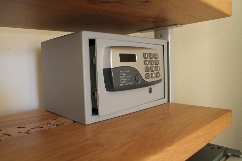 Economy Double or Twin Room with Balcony or Terrace image 3