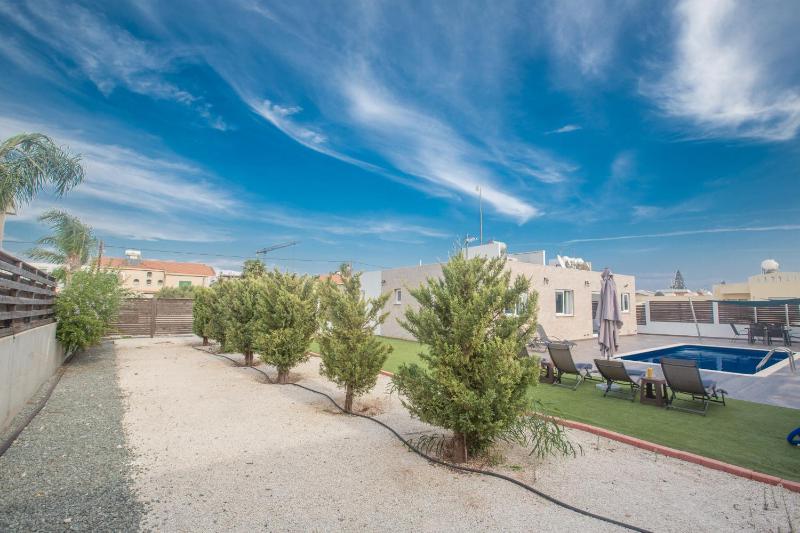 Three-Bedroom Villa with Private Pool image 3
