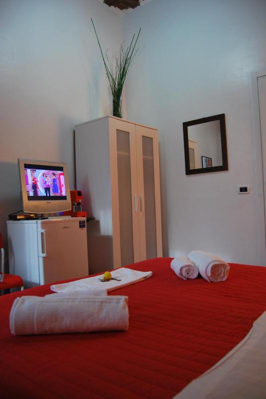 Double or Twin Room with Private External Bathroom image 4