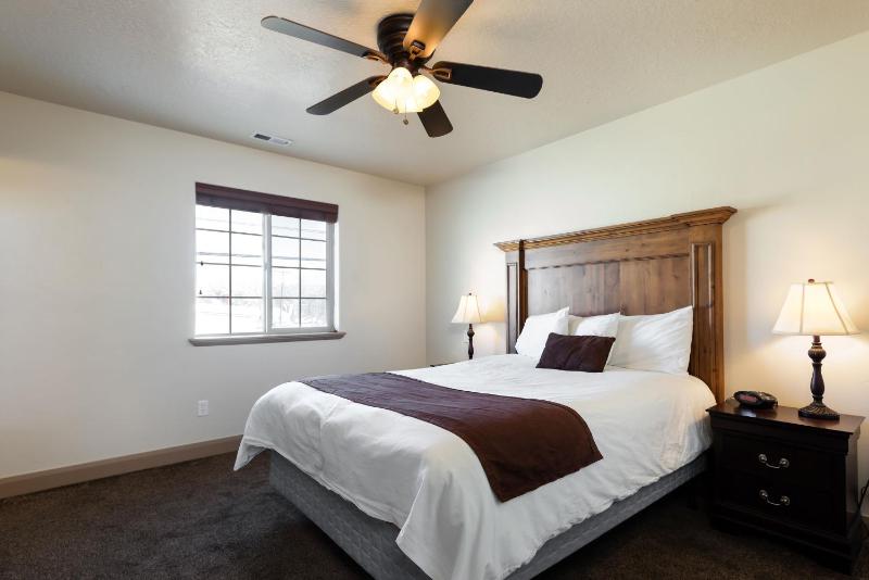 Three-Bedroom Apartment image 2
